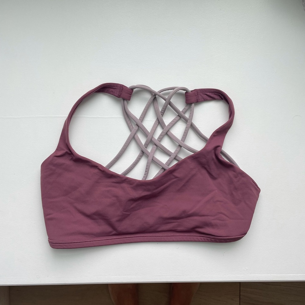 Lululemon sports bra size 8